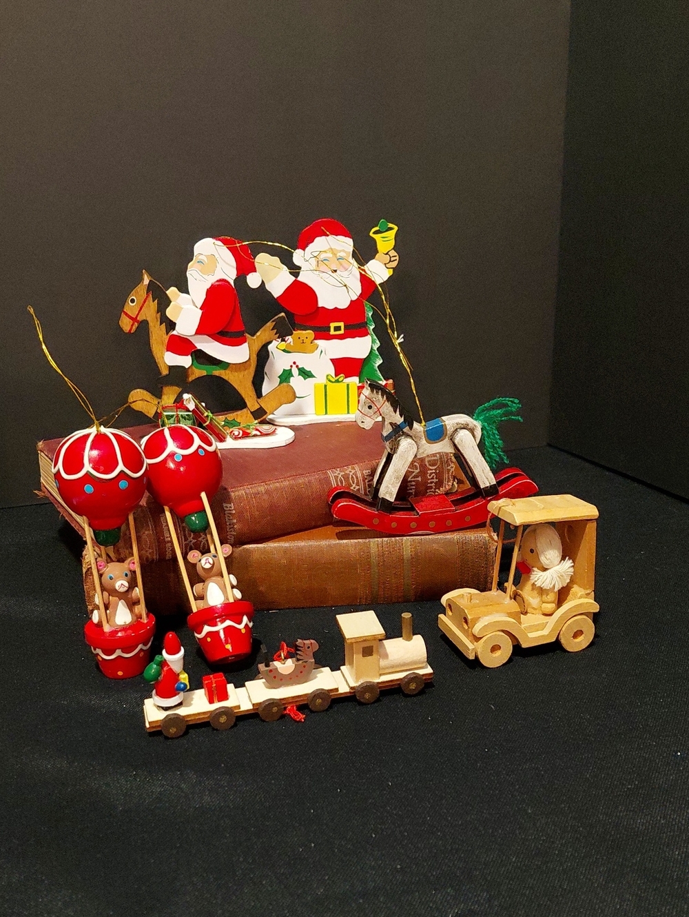 VINTAGE  Wooden KITSCH Christmas Ornaments, set of 7